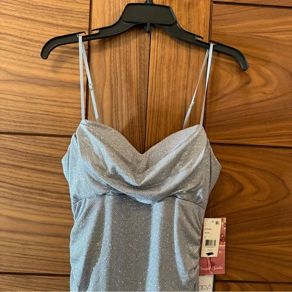 NWT Emerald Sundae Juniors' Silver Glitter Draped Front Prom Dress - Sz M - Picture 3 of 7